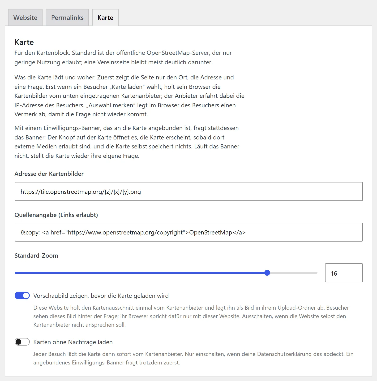 Der Reiter „Karte“. Nach zwei Absätzen darüber, was die Karte lädt, folgen „Adresse der Kartenbilder“, „Quellenangabe (Links erlaubt)“, der Regler „Standard-Zoom“ auf 16, der eingeschaltete Schalter „Vorschaubild zeigen, bevor die Karte geladen wird“ und der ausgeschaltete Schalter „Karten ohne Nachfrage laden“.